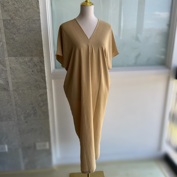 0067/ Nude Kaftan Style Dress Crinkle Airflow Material - Picture 7 of 7